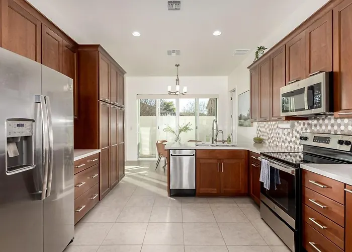 Fully Furnished Az Home-ideal For Extended Holiday home *